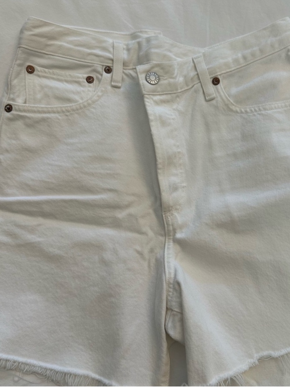 AGOLDE white denim shorts - Picture 10 of 10